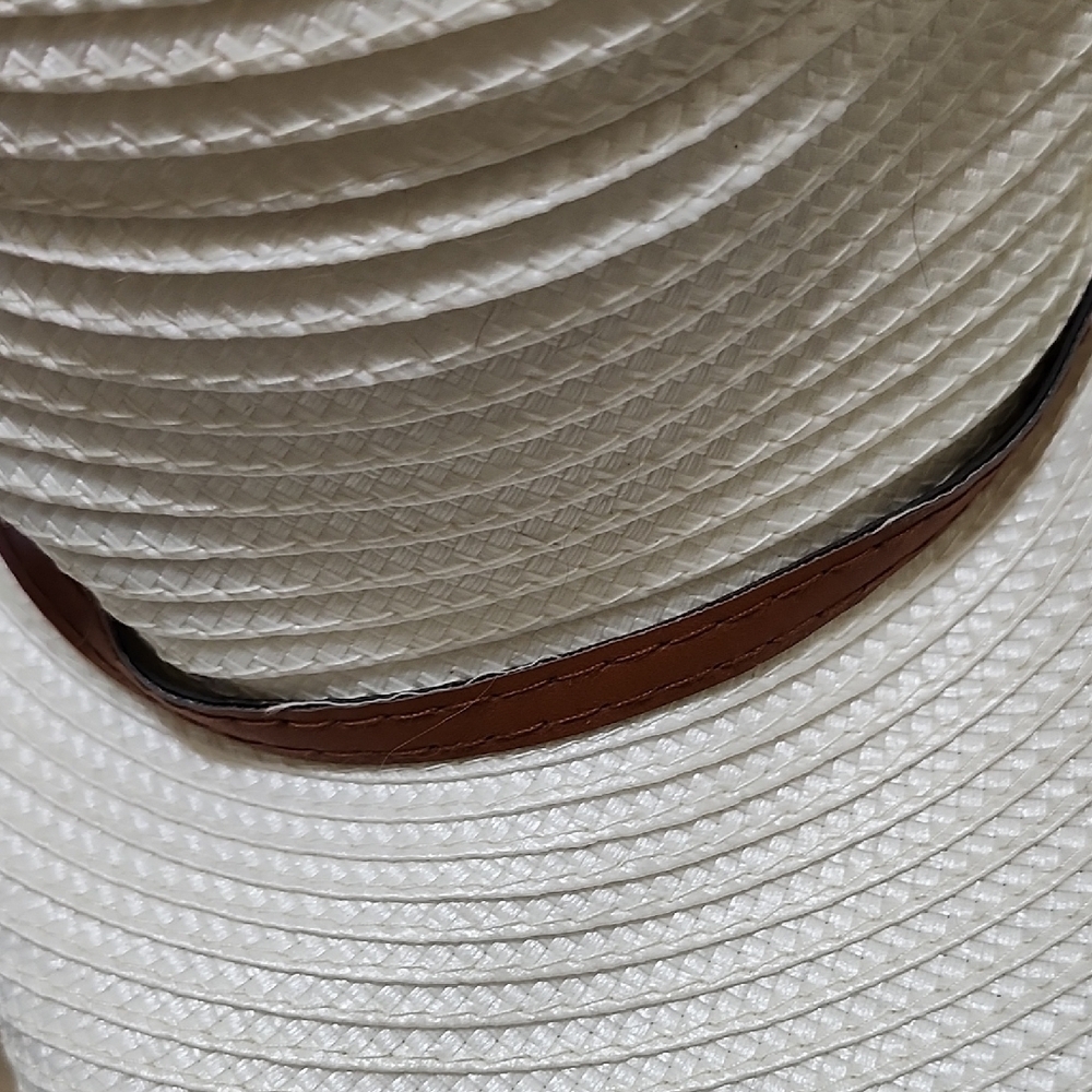 JustFab White Floppy Sun Hat with Wide Brim - Picture 7 of 8